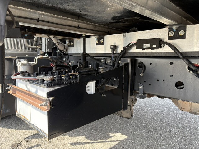 日野レンジャー冷凍車（冷蔵車）中型（4t）[写真17]