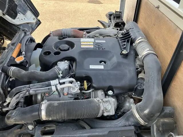 いすゞエルフ平ボディ小型（2t・3t）[写真10]