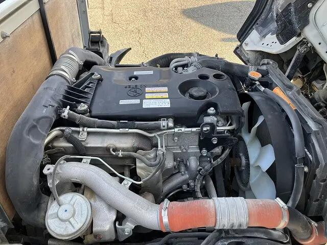 いすゞエルフ平ボディ小型（2t・3t）[写真11]