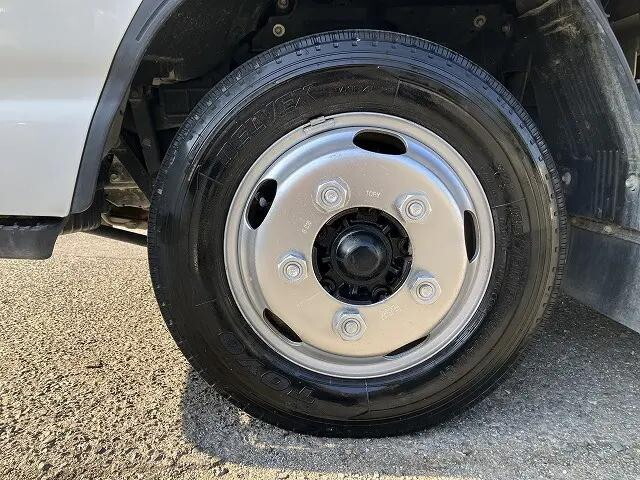 いすゞエルフ平ボディ小型（2t・3t）[写真26]