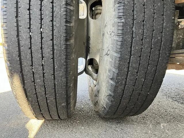 いすゞエルフ平ボディ小型（2t・3t）[写真31]