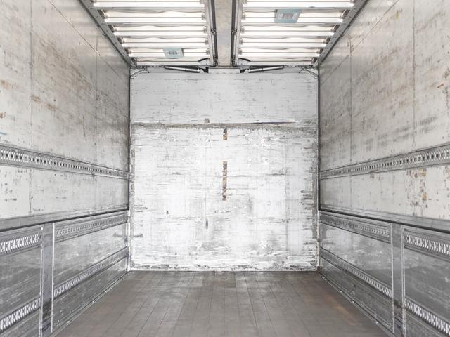 UDトラックスクオンアルミウイング大型（10t）[写真14]