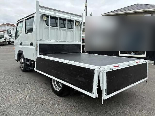 三菱ふそうキャンターダブルキャブ（Wキャブ）小型（2t・3t）[写真11]