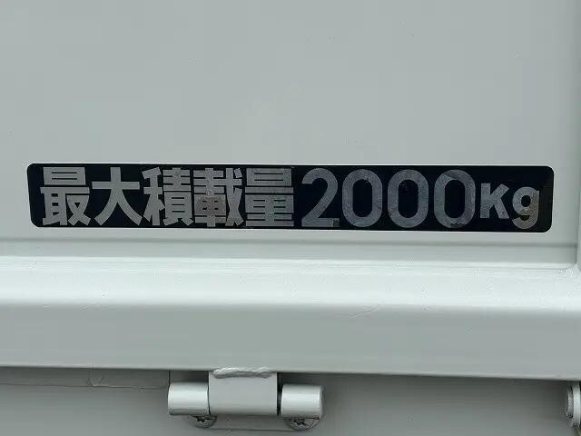 三菱ふそうキャンターダブルキャブ（Wキャブ）小型（2t・3t）[写真12]