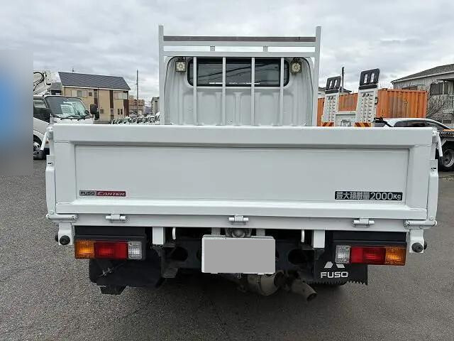 三菱ふそうキャンターダブルキャブ（Wキャブ）小型（2t・3t）[写真06]