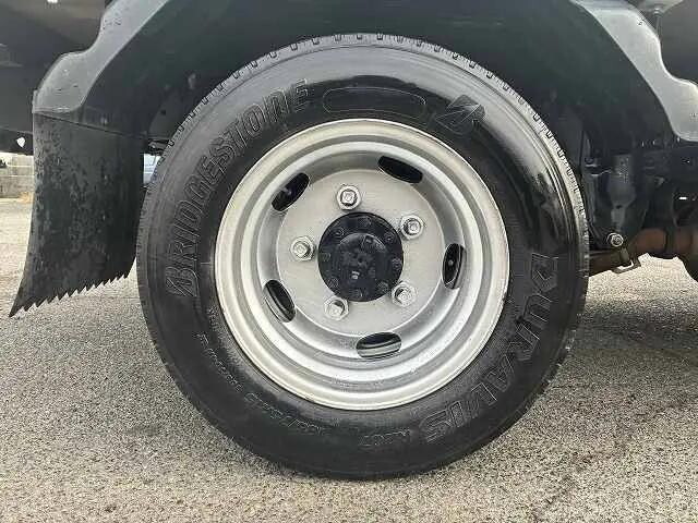 いすゞエルフ平ボディ小型（2t・3t）[写真20]