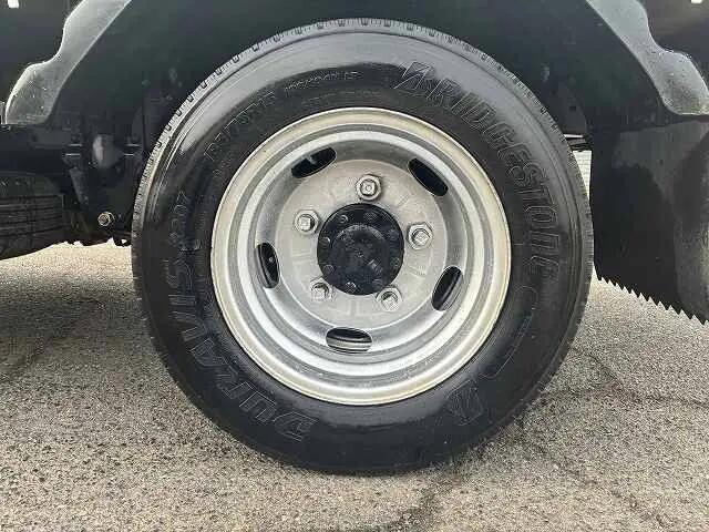 いすゞエルフ平ボディ小型（2t・3t）[写真21]