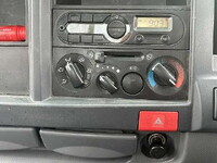 いすゞエルフ平ボディ小型（2t・3t）[写真40]