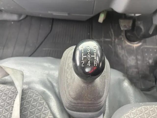 いすゞエルフ平ボディ小型（2t・3t）[写真40]