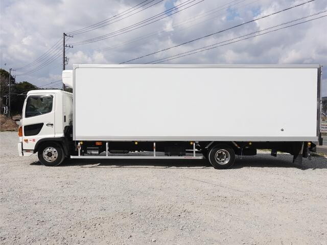 日野レンジャー冷凍車（冷蔵車）中型（4t）[写真09]