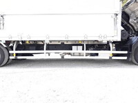 いすゞフォワードアルミウイング中型（4t）[写真16]