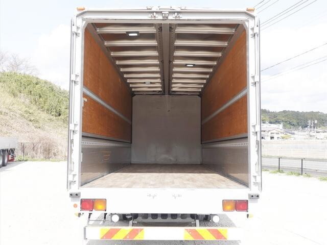 いすゞフォワードアルミウイング中型（4t）[写真09]