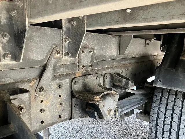 日野デュトロアルミバン小型（2t・3t）[写真24]