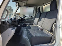 日野デュトロアルミバン小型（2t・3t）[写真37]