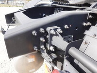 UDトラックスクオントレーラーヘッド（トラクターヘッド）大型（10t）[写真18]