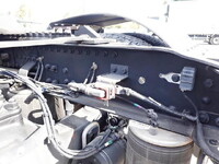 UDトラックスクオントレーラーヘッド（トラクターヘッド）大型（10t）[写真21]