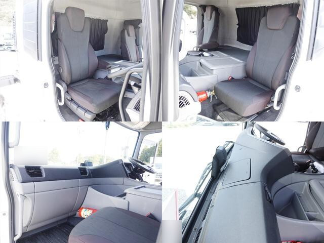 UDトラックスクオントレーラーヘッド（トラクターヘッド）大型（10t）[写真25]