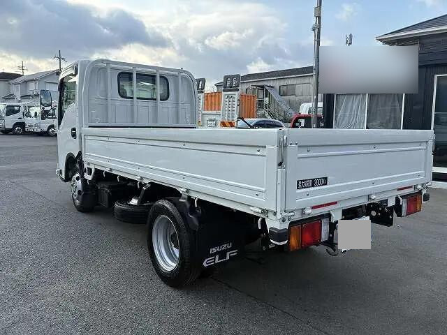 いすゞエルフ平ボディ小型（2t・3t）[写真02]