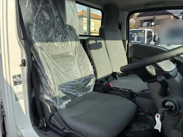 いすゞエルフ平ボディ小型（2t・3t）[写真29]