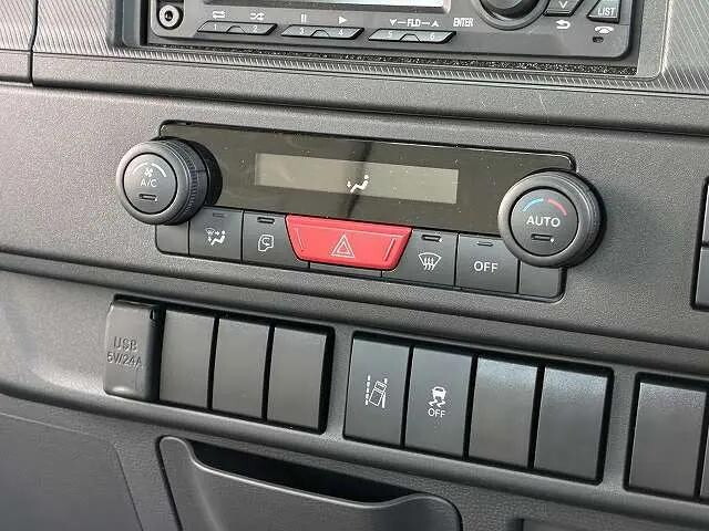 いすゞエルフ平ボディ小型（2t・3t）[写真34]