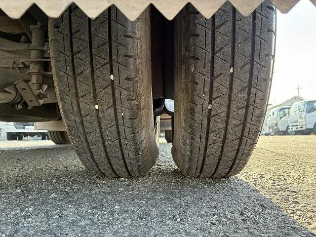 いすゞエルフダブルキャブ（Wキャブ）小型（2t・3t）[写真17]