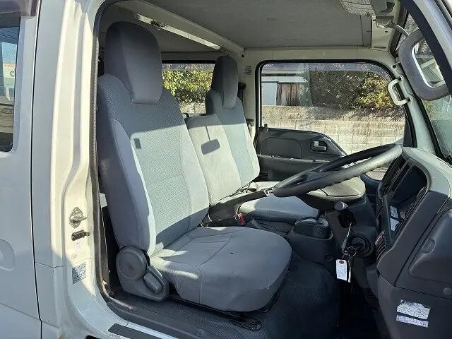 いすゞエルフダブルキャブ（Wキャブ）小型（2t・3t）[写真19]