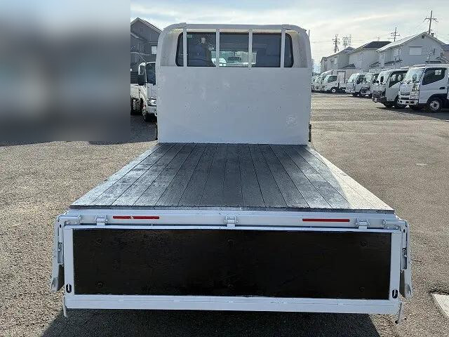 いすゞエルフダブルキャブ（Wキャブ）小型（2t・3t）[写真08]