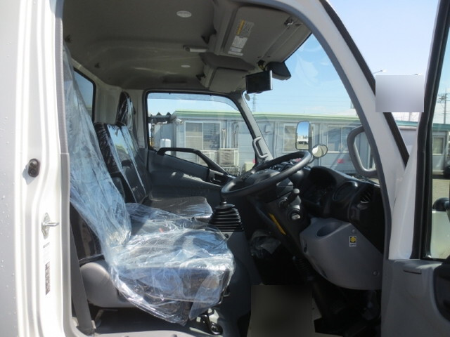 日野デュトロアルミバン小型（2t・3t）[写真12]