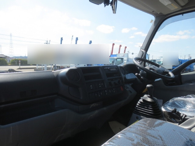 日野デュトロアルミバン小型（2t・3t）[写真13]