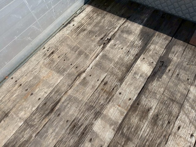 三菱ふそうファイタークレーン4段増トン（6t・8t）[写真25]