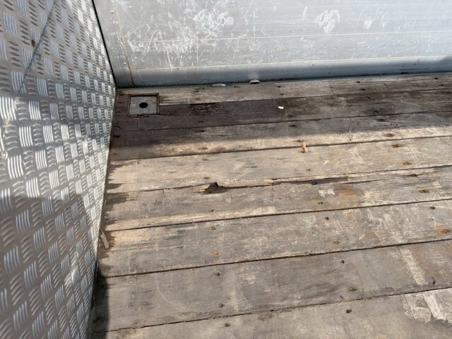 三菱ふそうファイタークレーン4段増トン（6t・8t）[写真27]