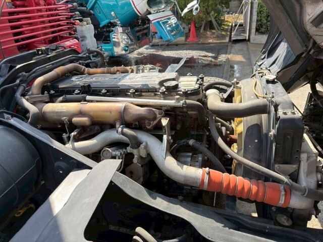 三菱ふそうファイタークレーン4段増トン（6t・8t）[写真29]