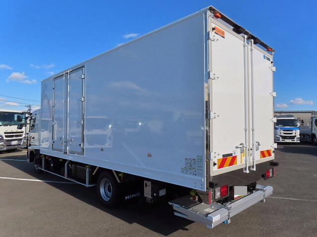 日野レンジャー冷凍車（冷蔵車）中型（4t）[写真02]