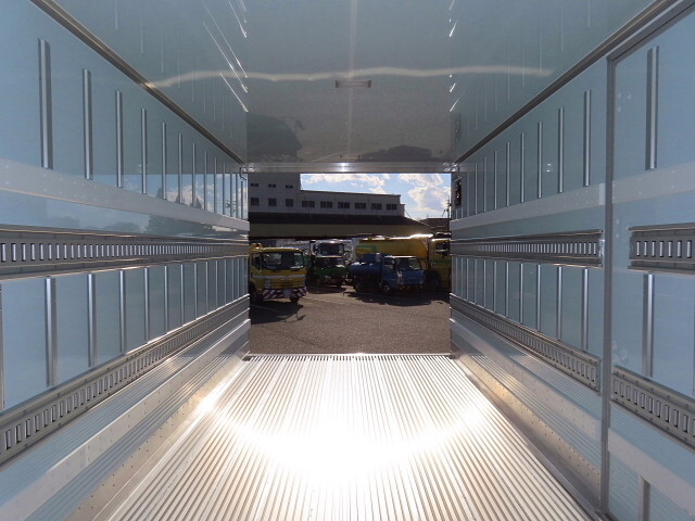 日野レンジャー冷凍車（冷蔵車）中型（4t）[写真26]