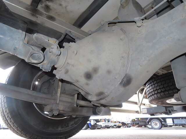 三菱ふそうファイターアルミウイング中型（4t）[写真10]