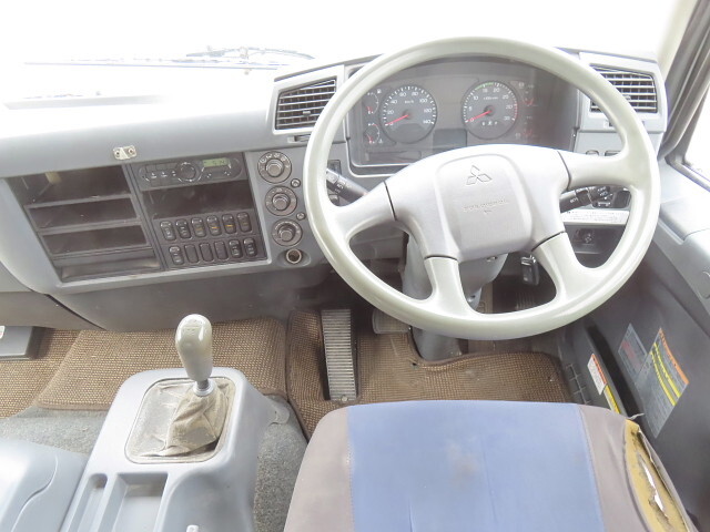 三菱ふそうファイターアルミウイング中型（4t）[写真23]