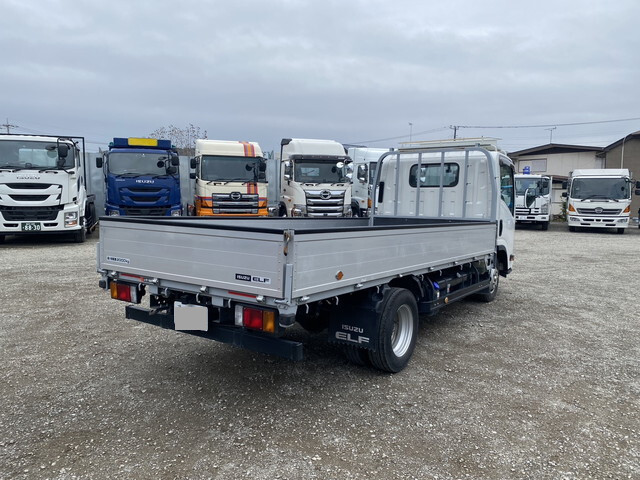 いすゞエルフアルミブロック小型（2t・3t）[写真04]