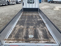 いすゞエルフアルミブロック小型（2t・3t）[写真10]