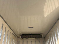 いすゞエルフ冷凍車（冷蔵車）小型（2t・3t）[写真13]