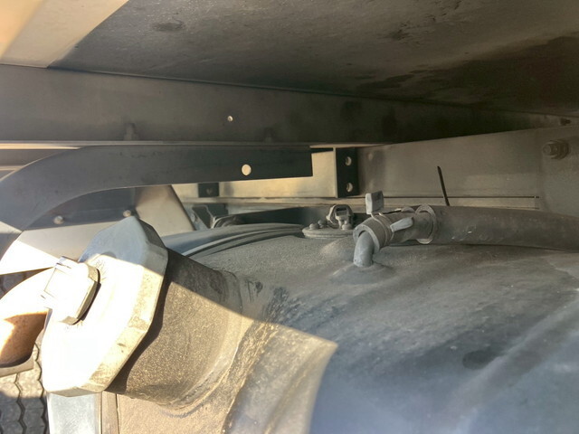 いすゞエルフ冷凍車（冷蔵車）小型（2t・3t）[写真21]