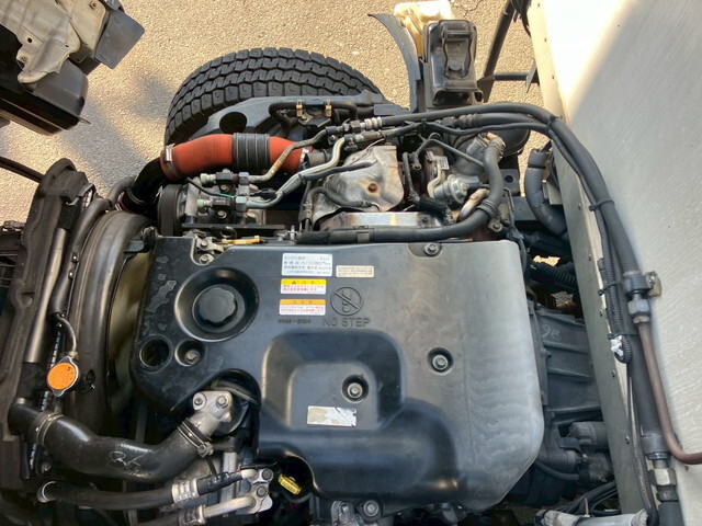 いすゞエルフ冷凍車（冷蔵車）小型（2t・3t）[写真25]