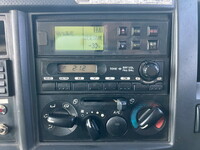 いすゞエルフ冷凍車（冷蔵車）小型（2t・3t）[写真40]