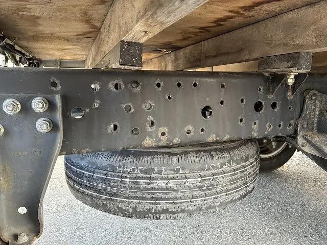 いすゞエルフ平ボディ小型（2t・3t）[写真13]