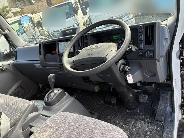 いすゞエルフ平ボディ小型（2t・3t）[写真26]