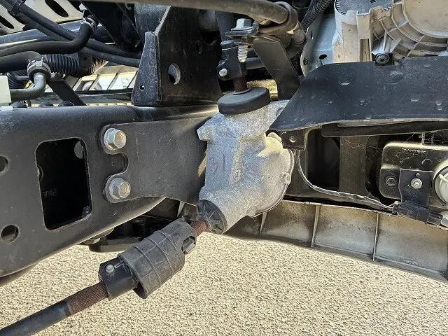 いすゞエルフ平ボディ小型（2t・3t）[写真38]