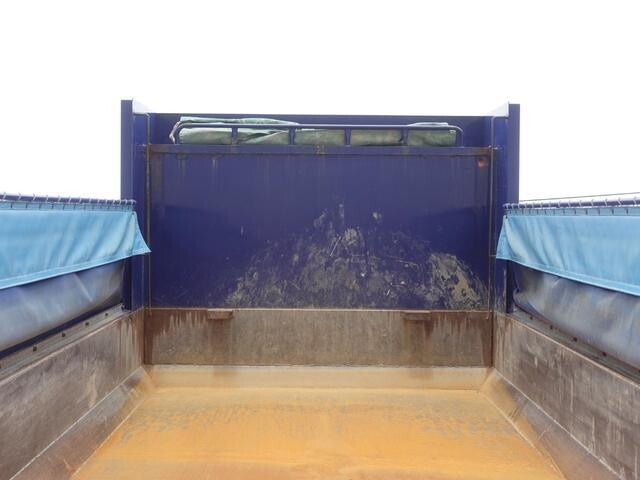 いすゞギガダンプ大型（10t）[写真12]