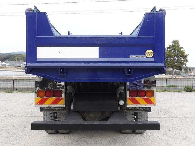 いすゞギガダンプ大型（10t）[写真02]