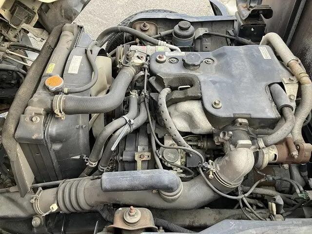 いすゞエルフ平ボディ小型（2t・3t）[写真11]