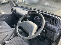 いすゞエルフ平ボディ小型（2t・3t）[写真29]