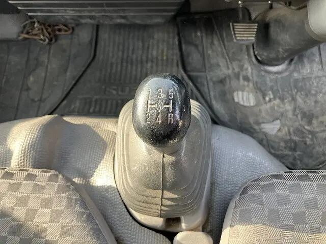 いすゞエルフ平ボディ小型（2t・3t）[写真33]